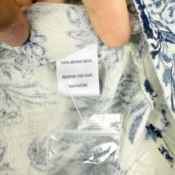 Garnet Hill Signature Eco Merino Wool Cardigan Size Small Floral 3/4 Sleeve - Picture 4 of 6